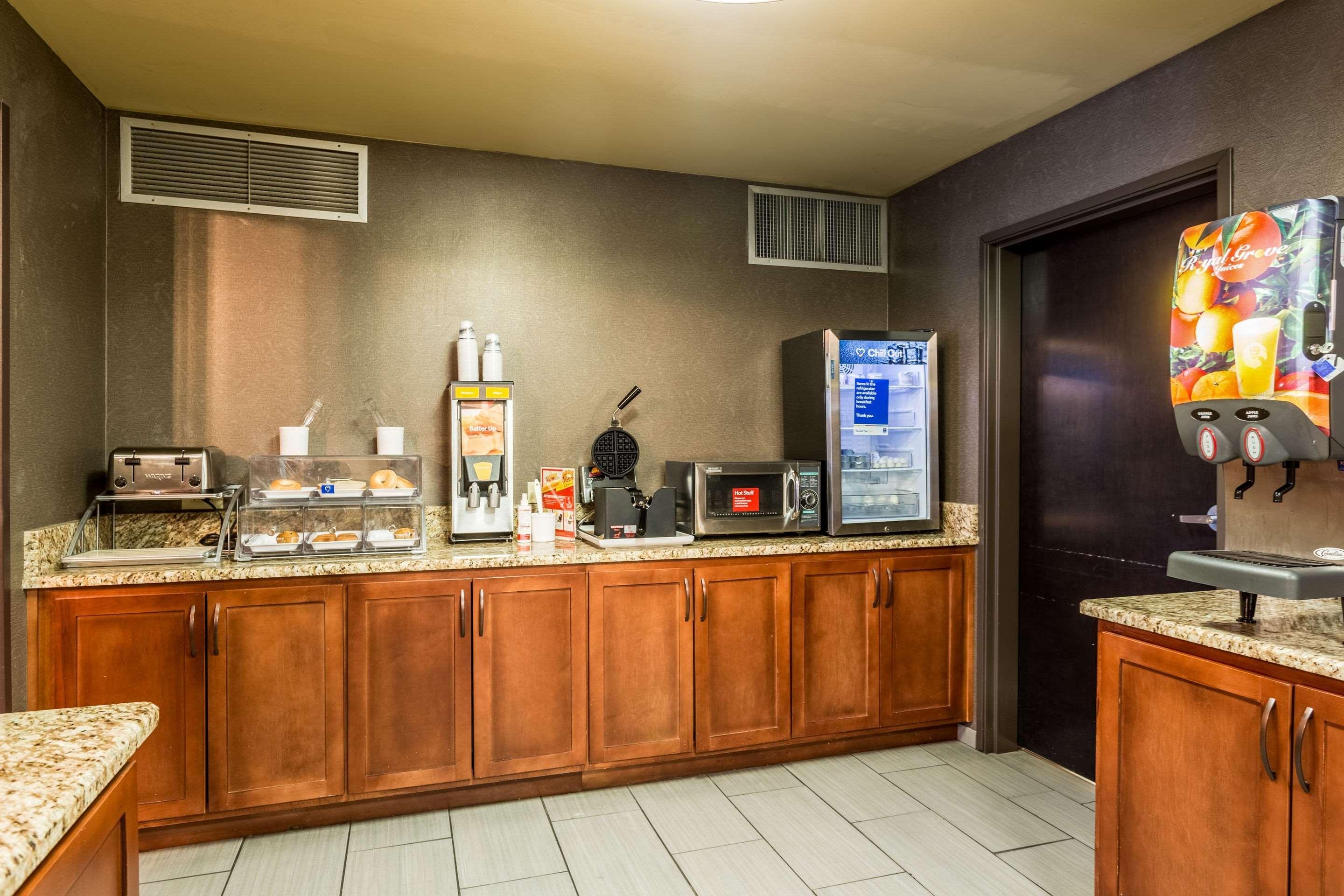Comfort Inn Tupelo Bagian luar foto